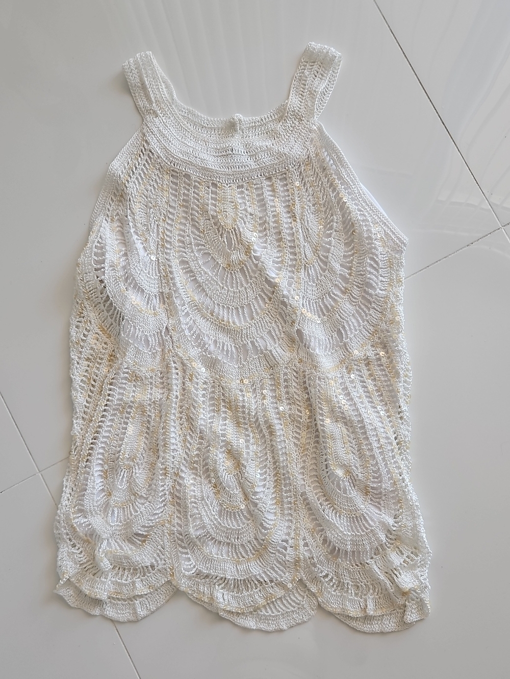 Crochet Sleeveless Tank Top in White With Sequins, Scalloped Hem